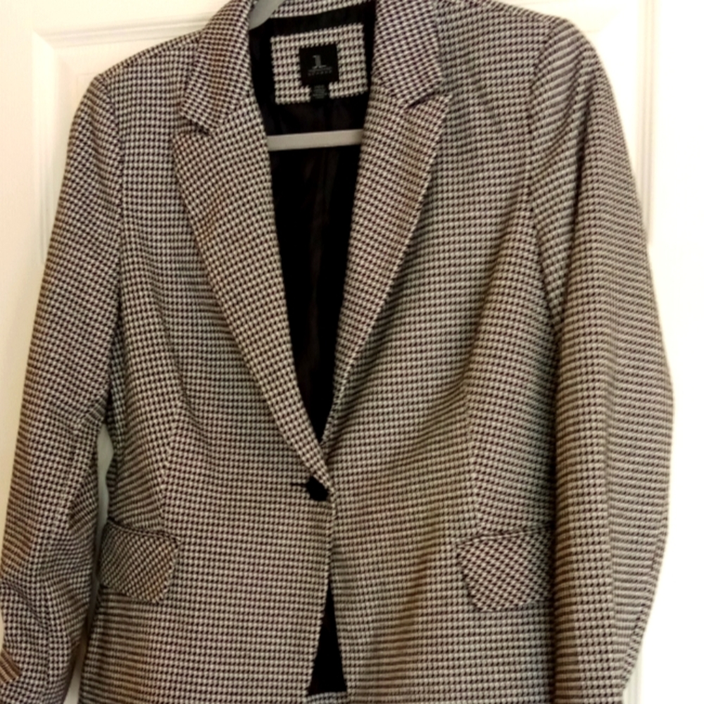 Houndstooth blazer